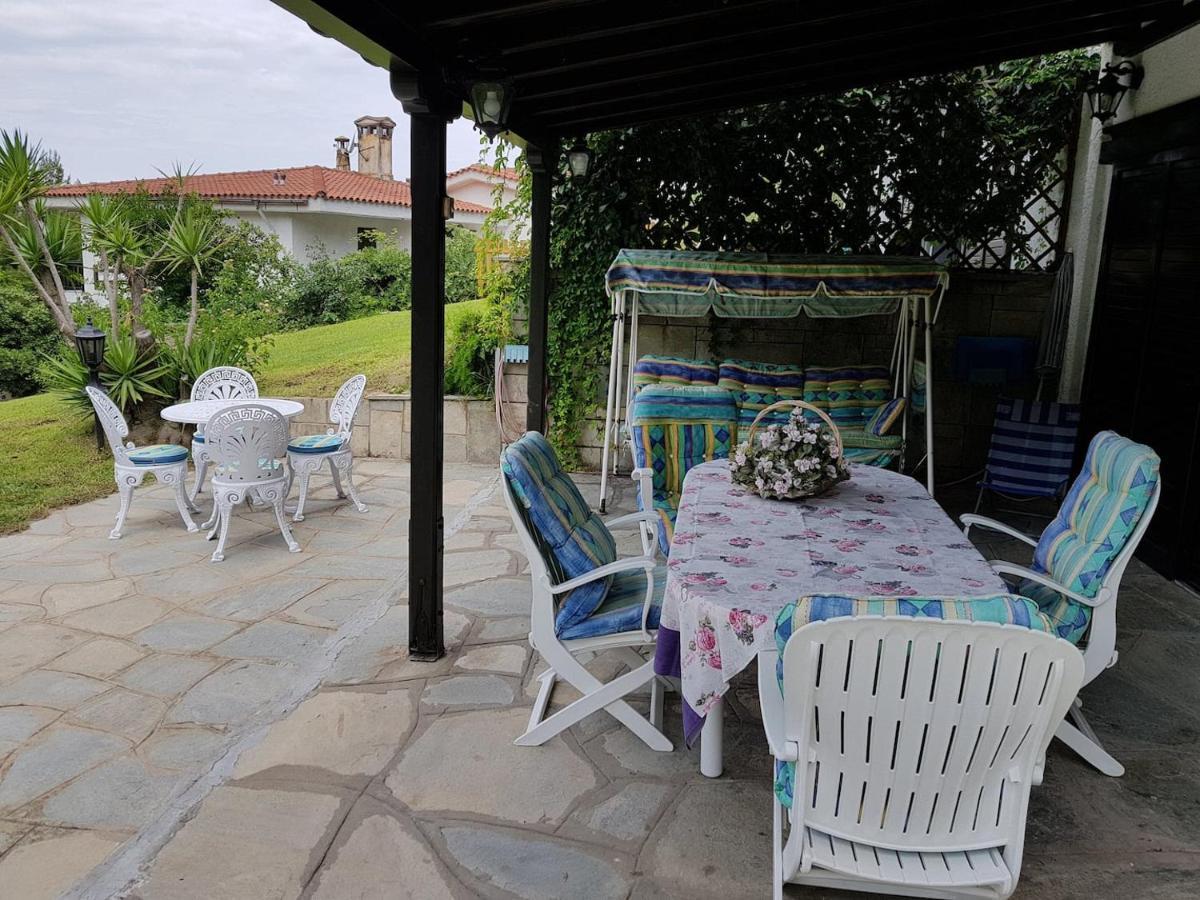 Beachfront Villa 100M From Sea For Up To 10 Guests Сівірі Екстер'єр фото