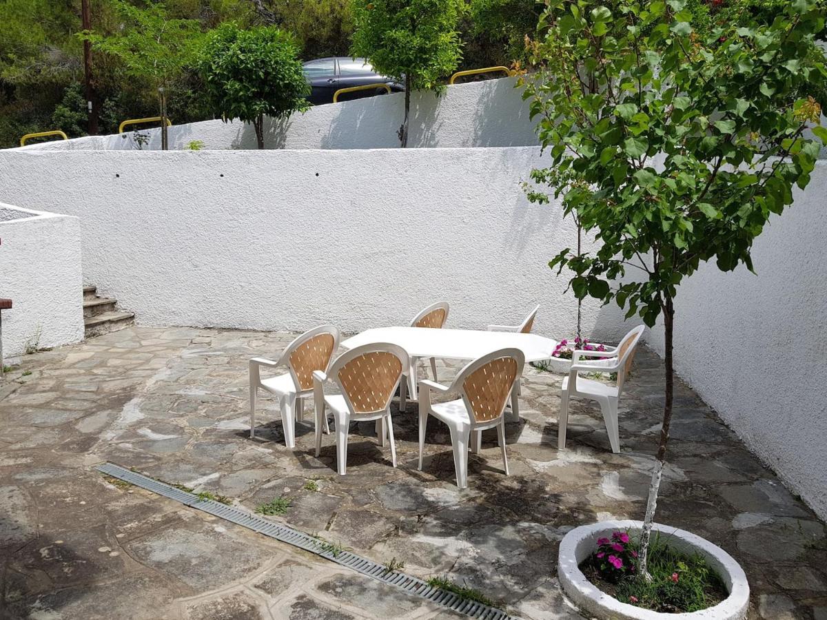 Beachfront Villa 100M From Sea For Up To 10 Guests Сівірі Екстер'єр фото