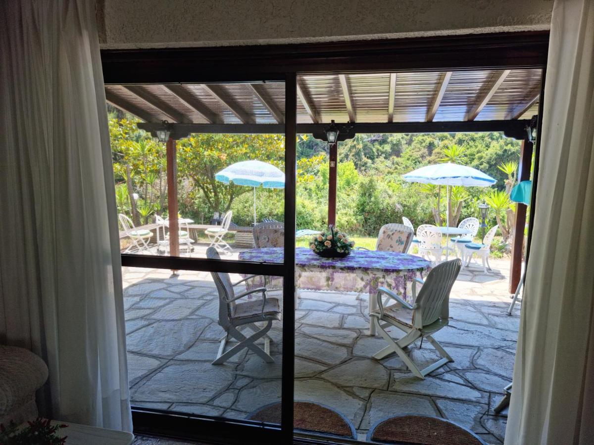 Beachfront Villa 100M From Sea For Up To 10 Guests Сівірі Екстер'єр фото