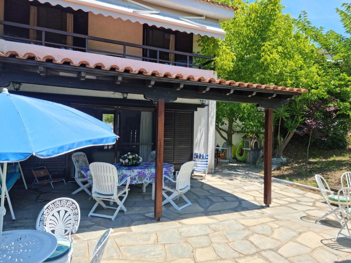 Beachfront Villa 100M From Sea For Up To 10 Guests Сівірі Екстер'єр фото