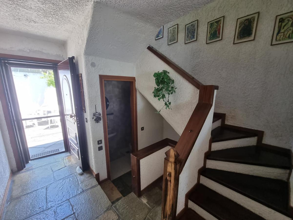 Beachfront Villa 100M From Sea For Up To 10 Guests Сівірі Екстер'єр фото