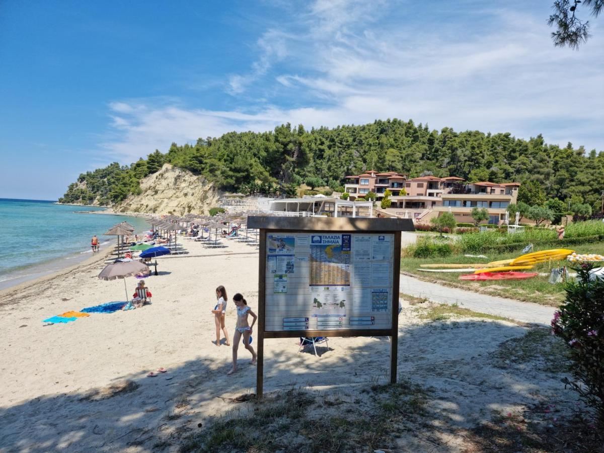 Beachfront Villa 100M From Sea For Up To 10 Guests Сівірі Екстер'єр фото