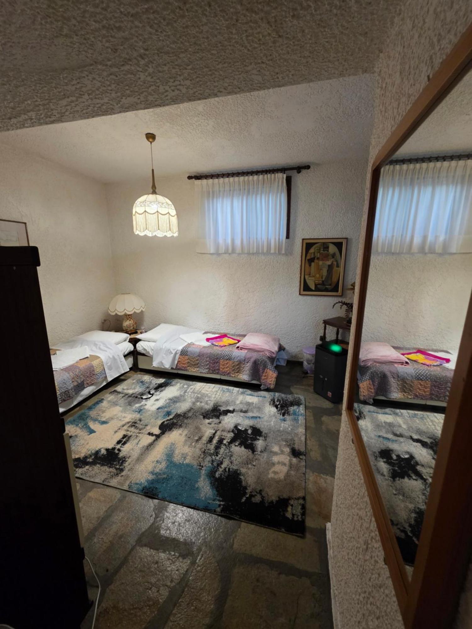 Beachfront Villa 100M From Sea For Up To 10 Guests Сівірі Екстер'єр фото